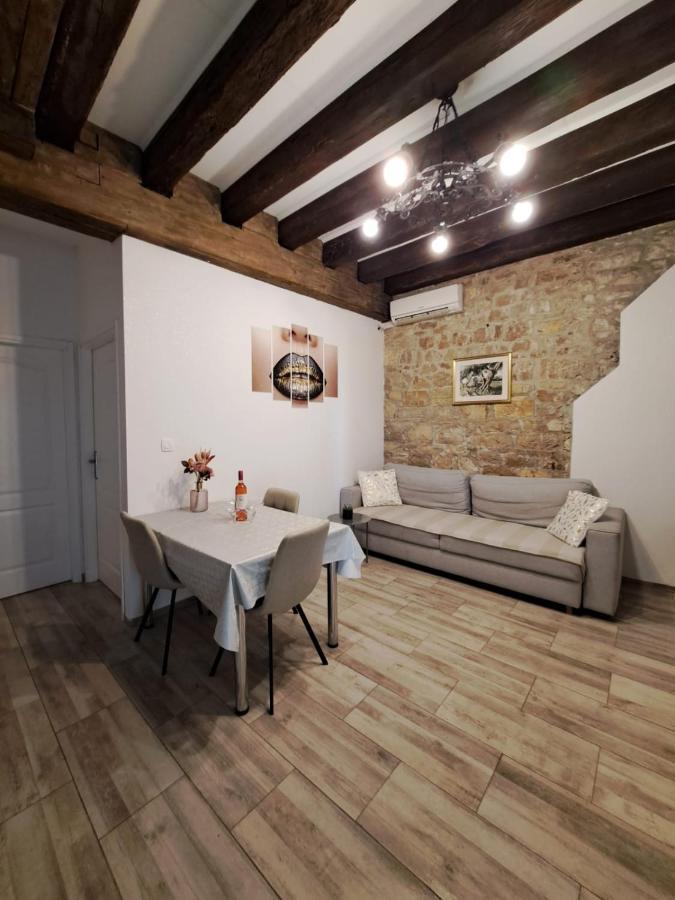 Apartment Zrinka Jesenice (Split-Dalmatia)