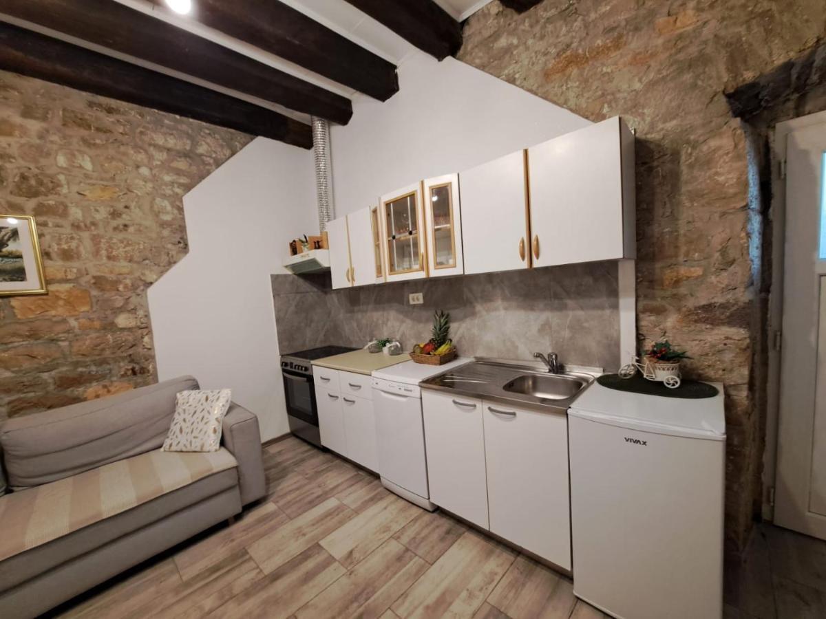 Zrinka Apartment Jesenice (Split-Dalmatia)